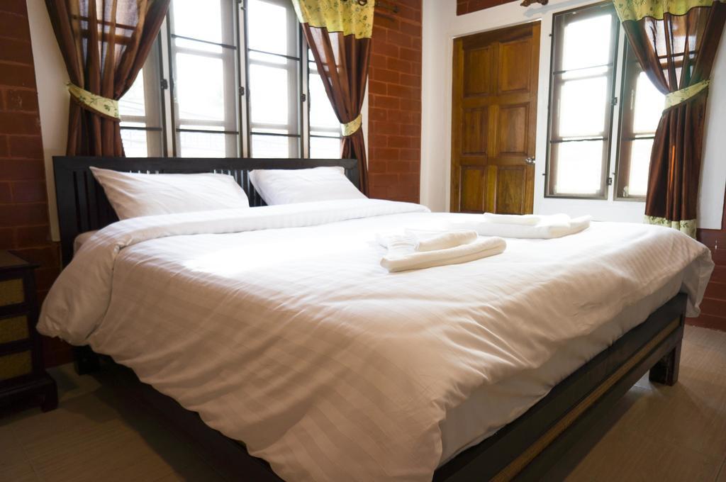 Summer Guesthouse And Hostel Koh Tao Exterior photo